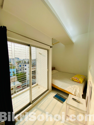 2-Room Flat Available in Bashundhara R/A